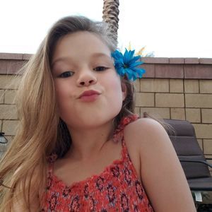 Meet your Posher, Addison